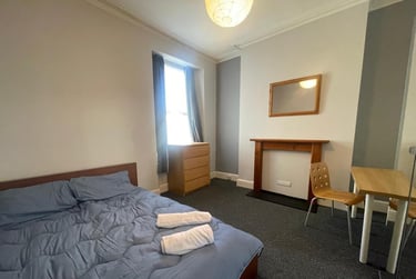 5 bed house, Chaddlewood Avenue, Lipson, Plymouth, PL48RF - Image 14